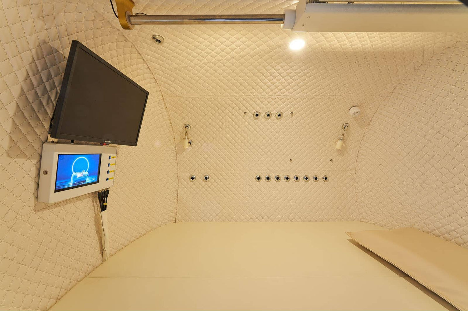 63-Inch Multiplace Hard Shell Hyperbaric Oxygen Chamber – 1.6 ATA