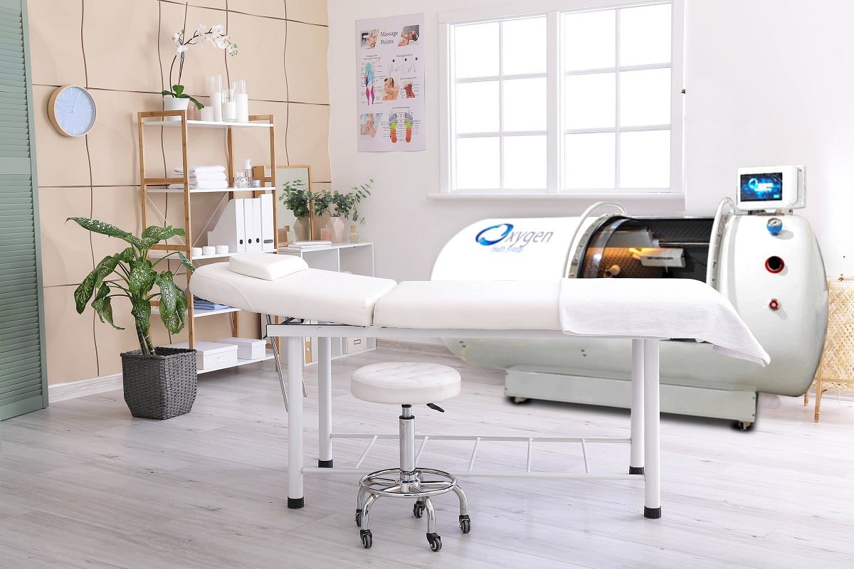 40-Inch White Hard Shell Hyperbaric Oxygen Chamber – 2.0 ATA