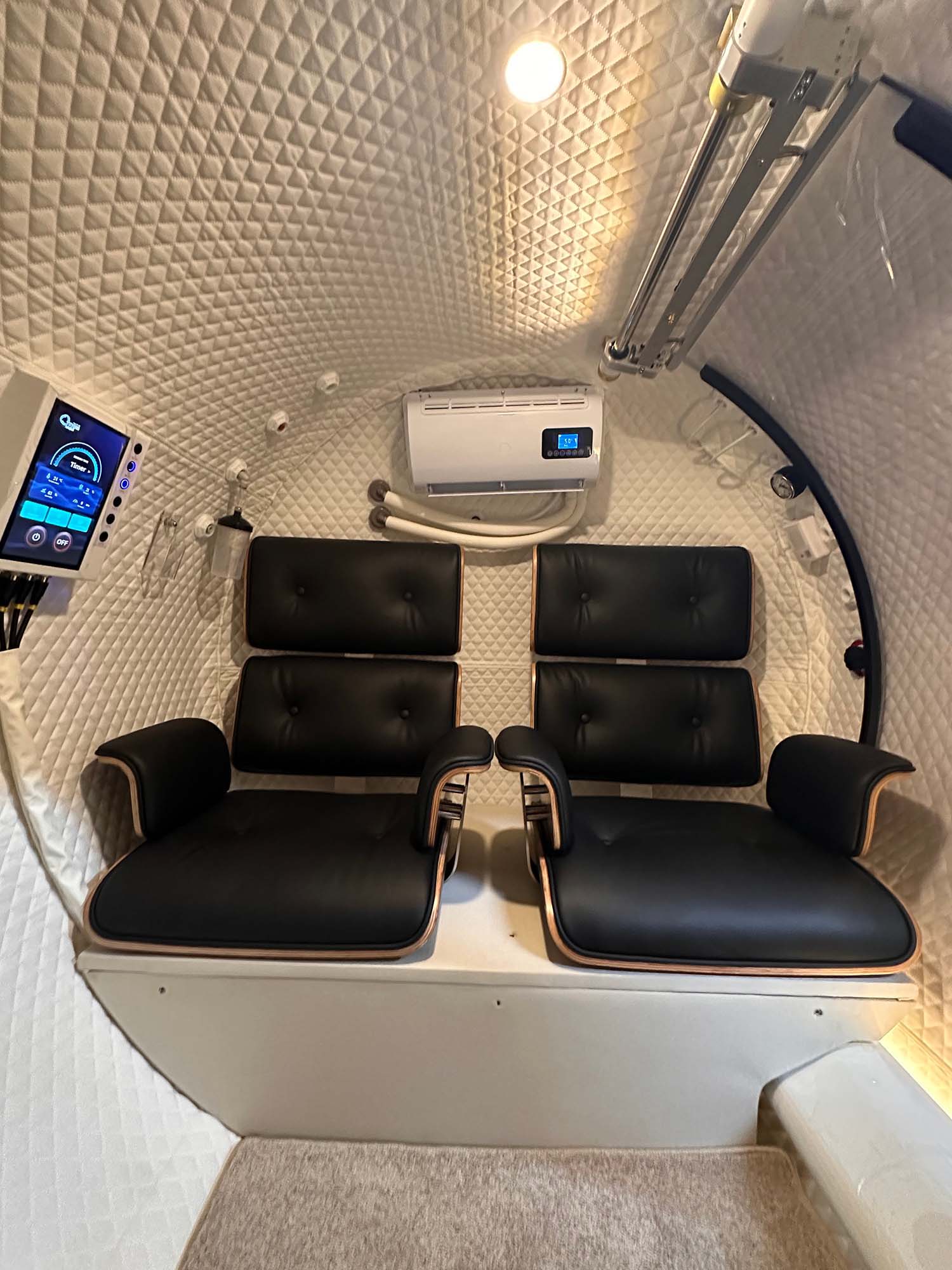 64D Hyperbaric Oxygen Chamber – 64″ x 79″ Multiplace Hard Shell – 2.0 ATA