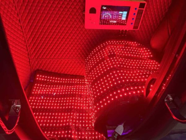 64×99-Inch Four-Person Hyperbaric Oxygen Chamber – 2.0 ATA Hard Shell