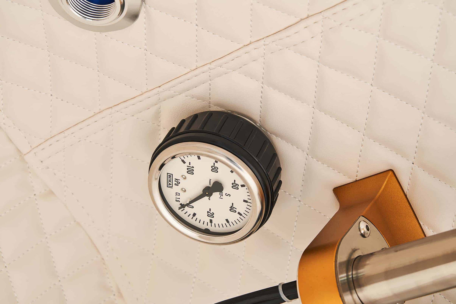 30-Inch Hard Shell Hyperbaric Oxygen Chamber – 1.5 ATA