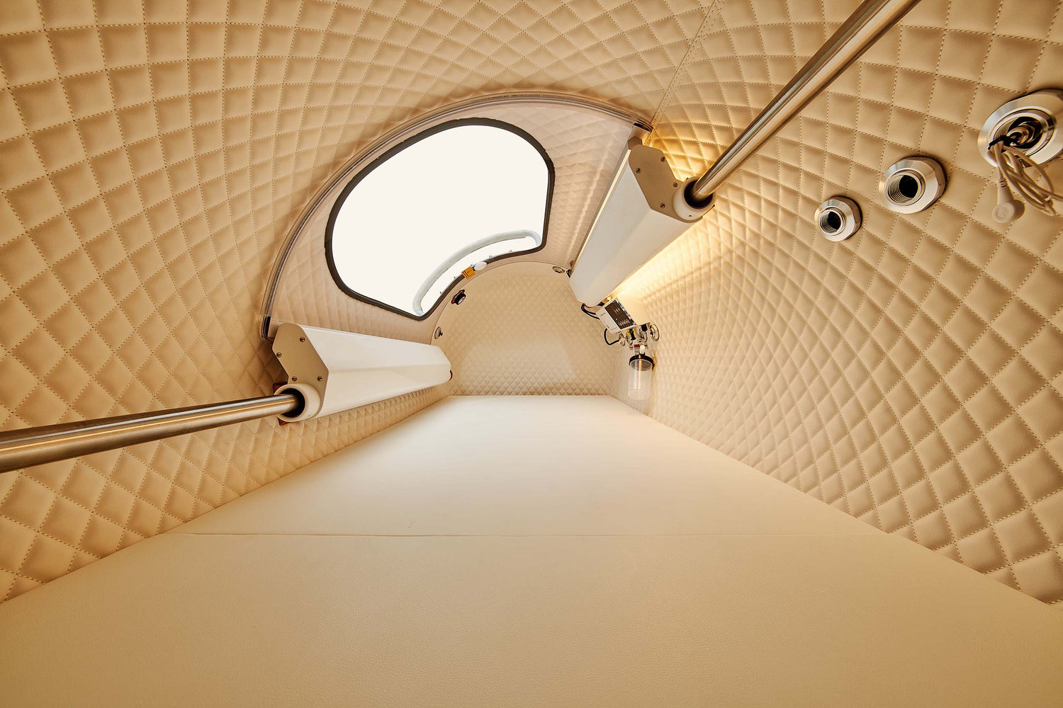 34-Inch Hyperbaric Oxygen Chamber 1.6 ATA – Hard-Shell Design